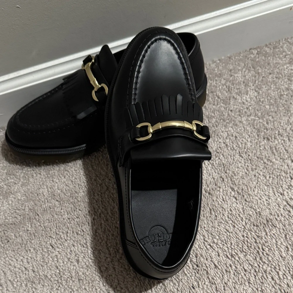 Dr Martens Adrian snaffle loafers in black - Picture 2 of 4